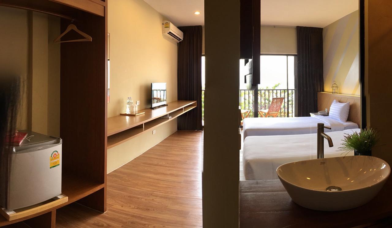 The Pat Hotel Jomtien Beach Exterior foto
